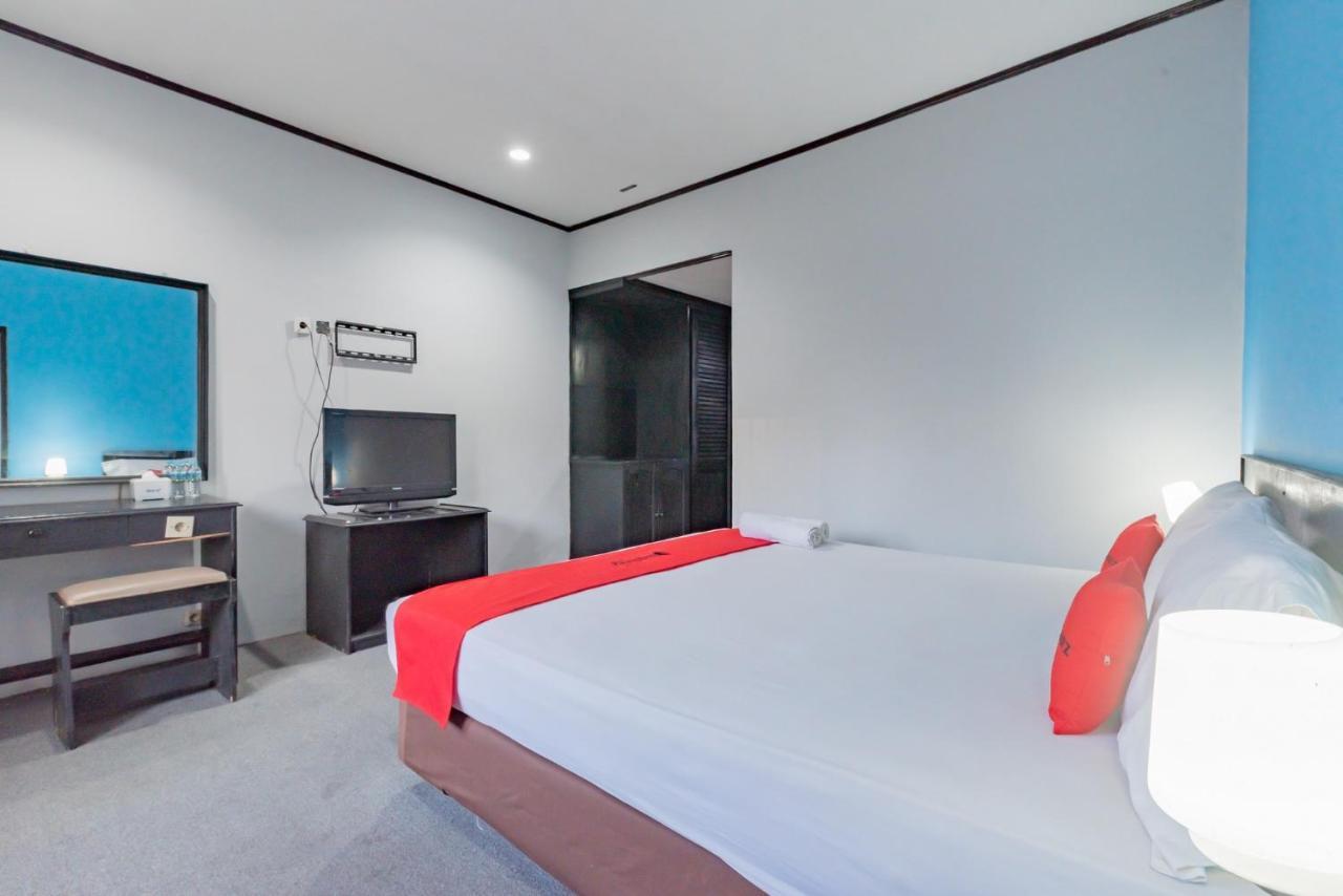 Hotel Reddoorz Near Plaza Balikpapan Exterior foto